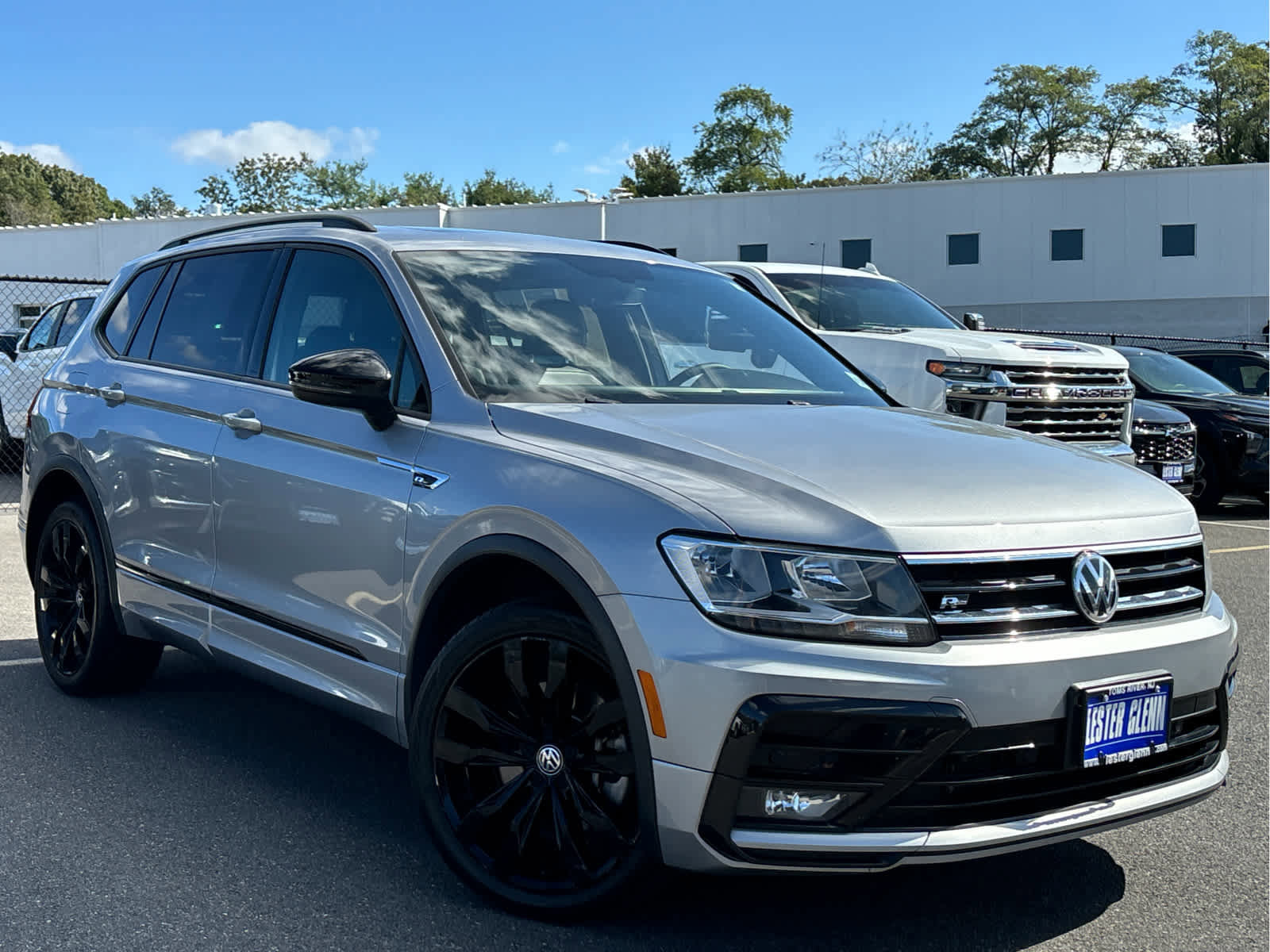 Used 2021 Volkswagen Tiguan SE R-Line image 35