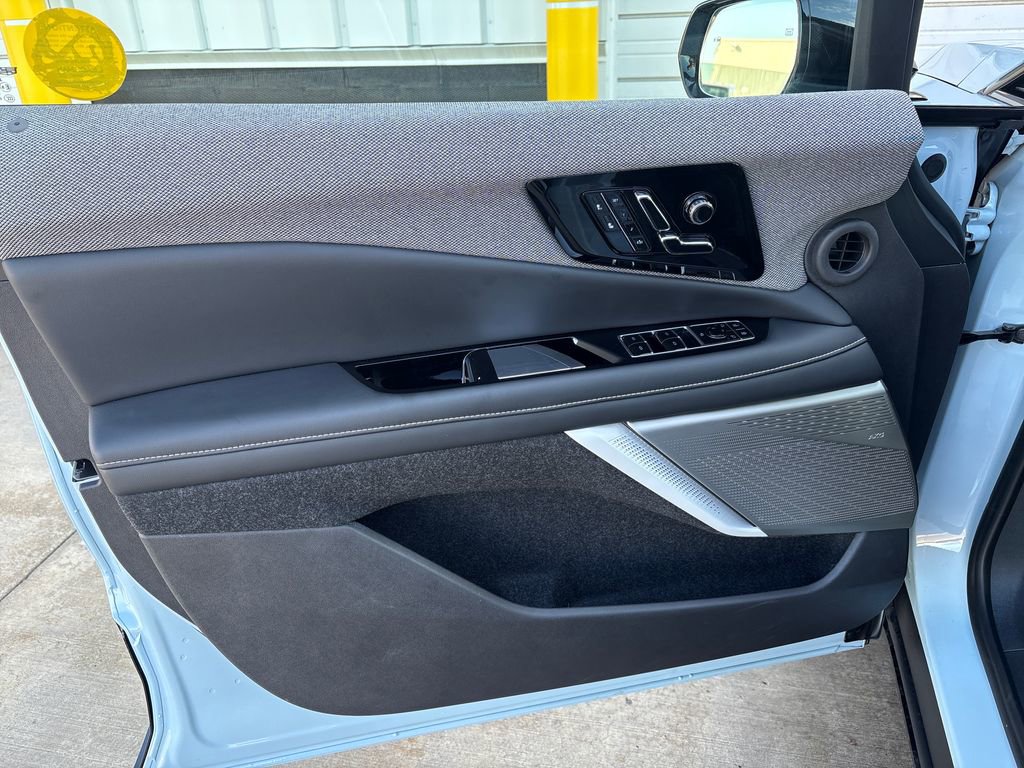 New 2026 Cadillac Optiq Sport 1 image 15