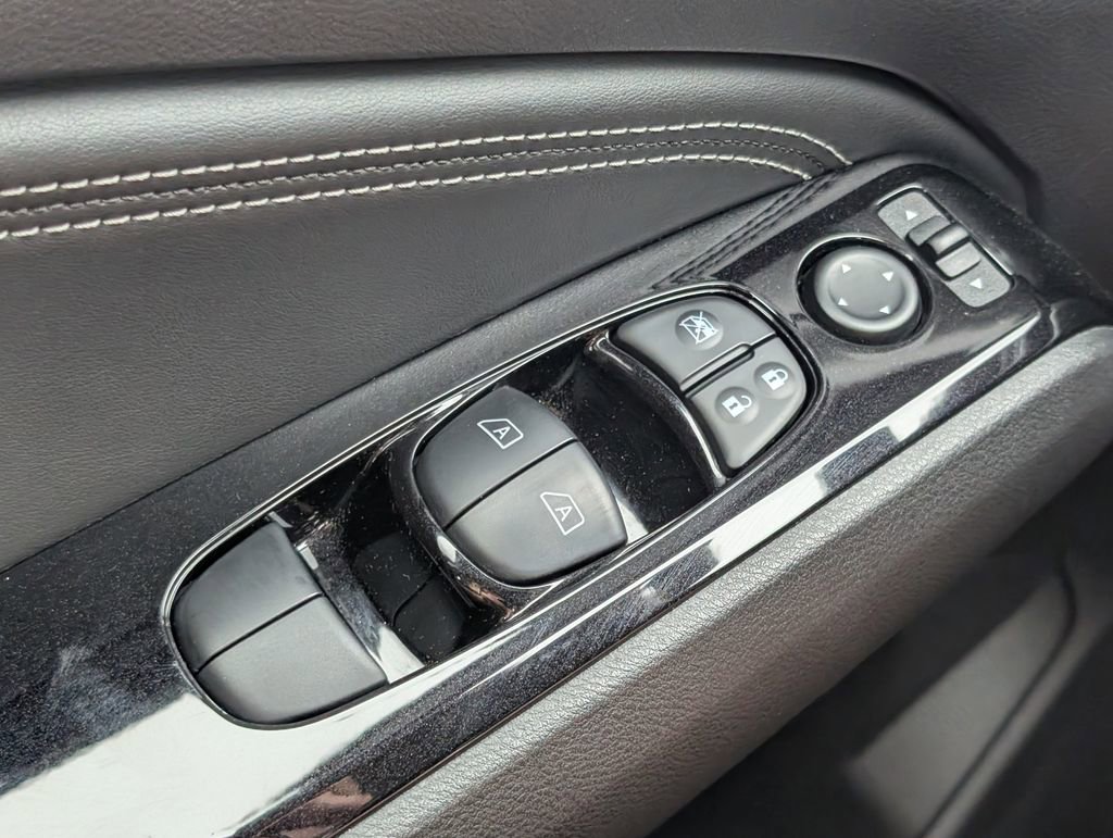 Used 2020 Nissan Altima 2.5 Platinum FWD image 12