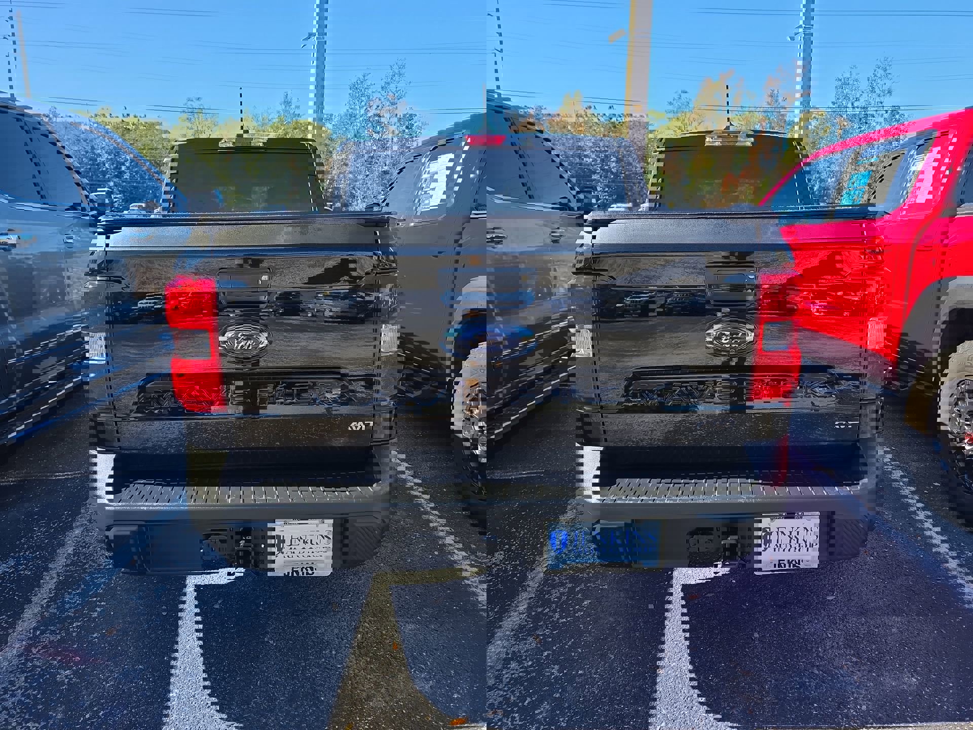 Used 2023 Ford Maverick XLT w/ Equipment Group 300A Standard image 4