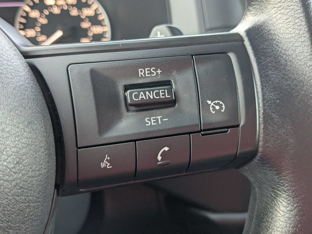Used 2024 Nissan Pathfinder S FWD image 15