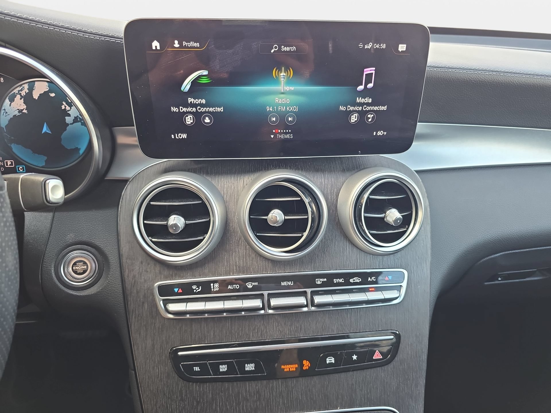 Used 2023 Mercedes-Benz GLC 300 4MATIC Coupe image 20