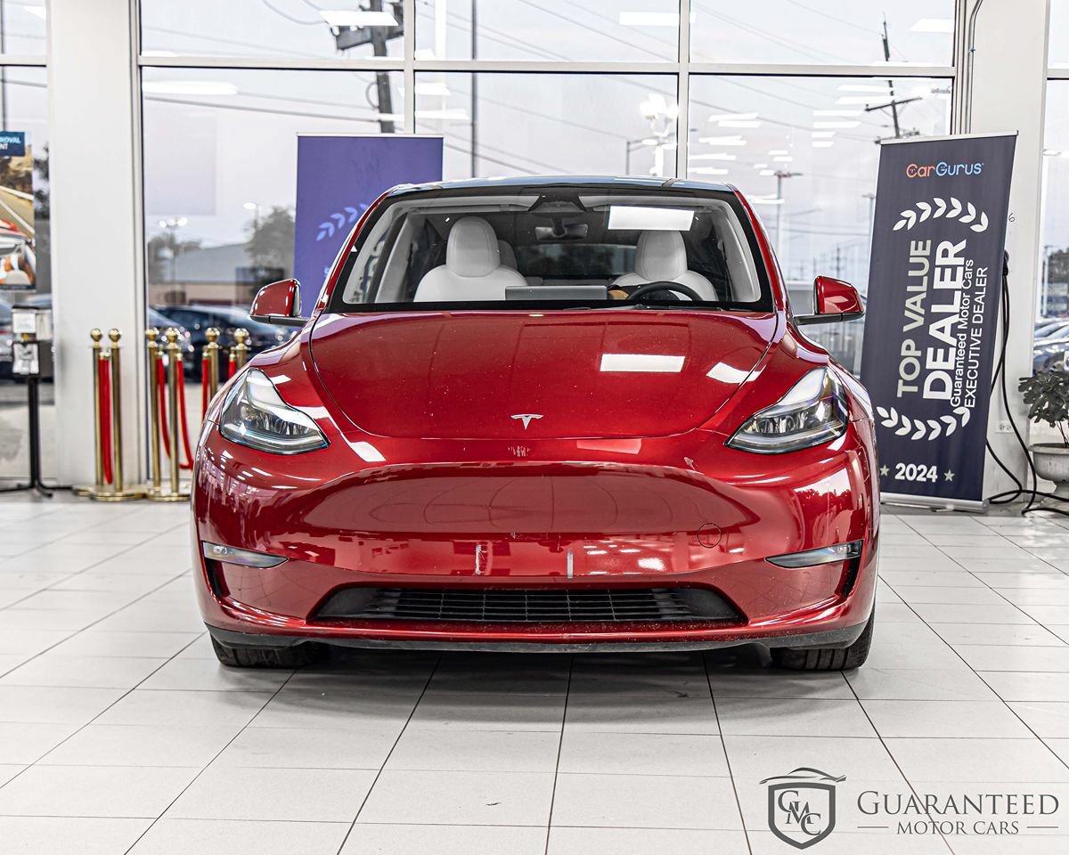 Used 2024 Tesla Model Y Long Range AWD/4WD image 2