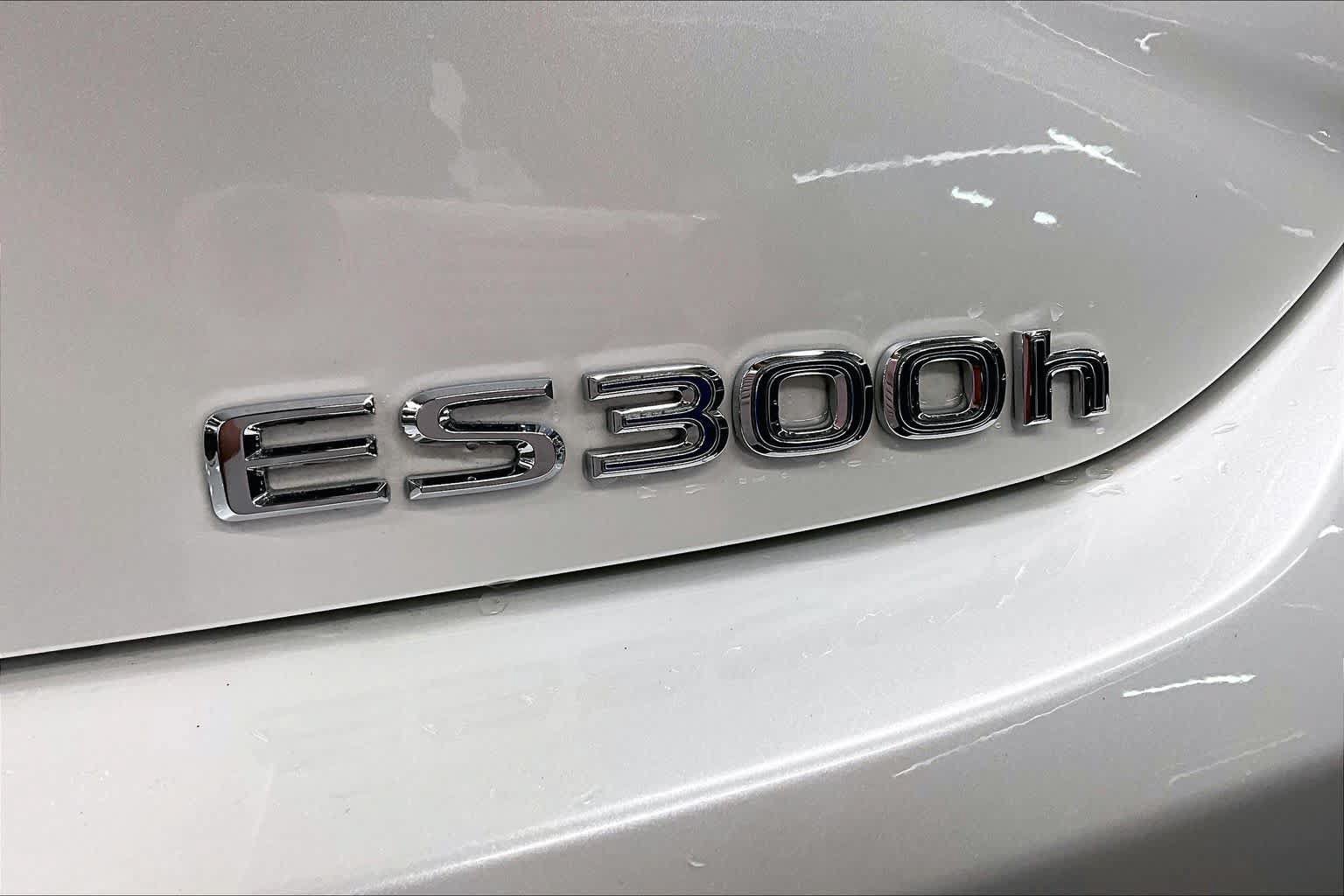 Used 2019 Lexus ES 300h w/ Premium Package FWD image 9