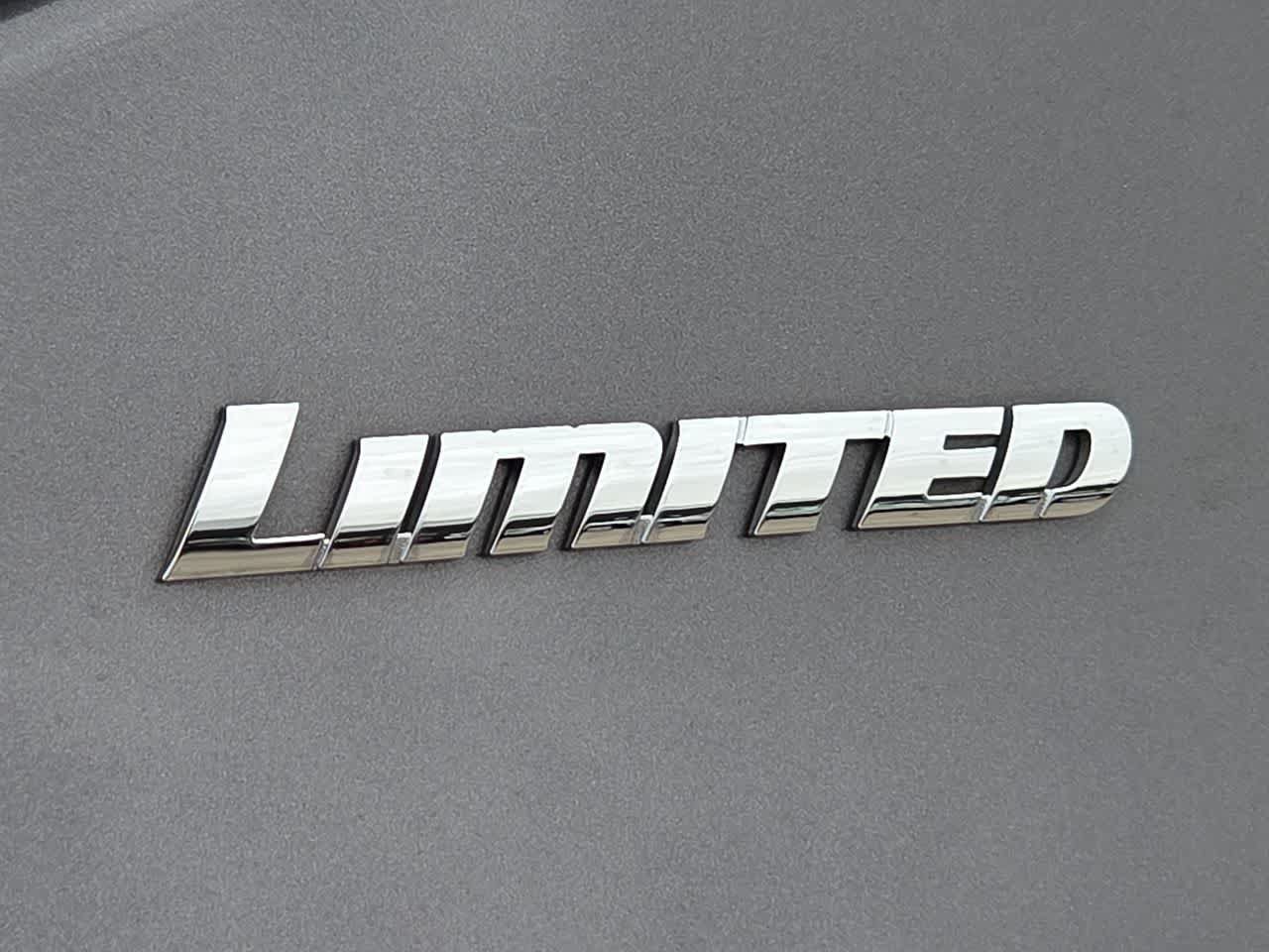 Used 2024 Toyota Tundra Limited RWD image 11