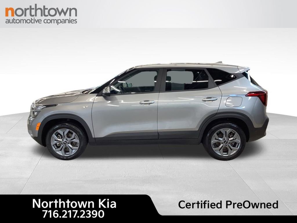 Certified 2025 Kia Seltos LX AWD/4WD image 3