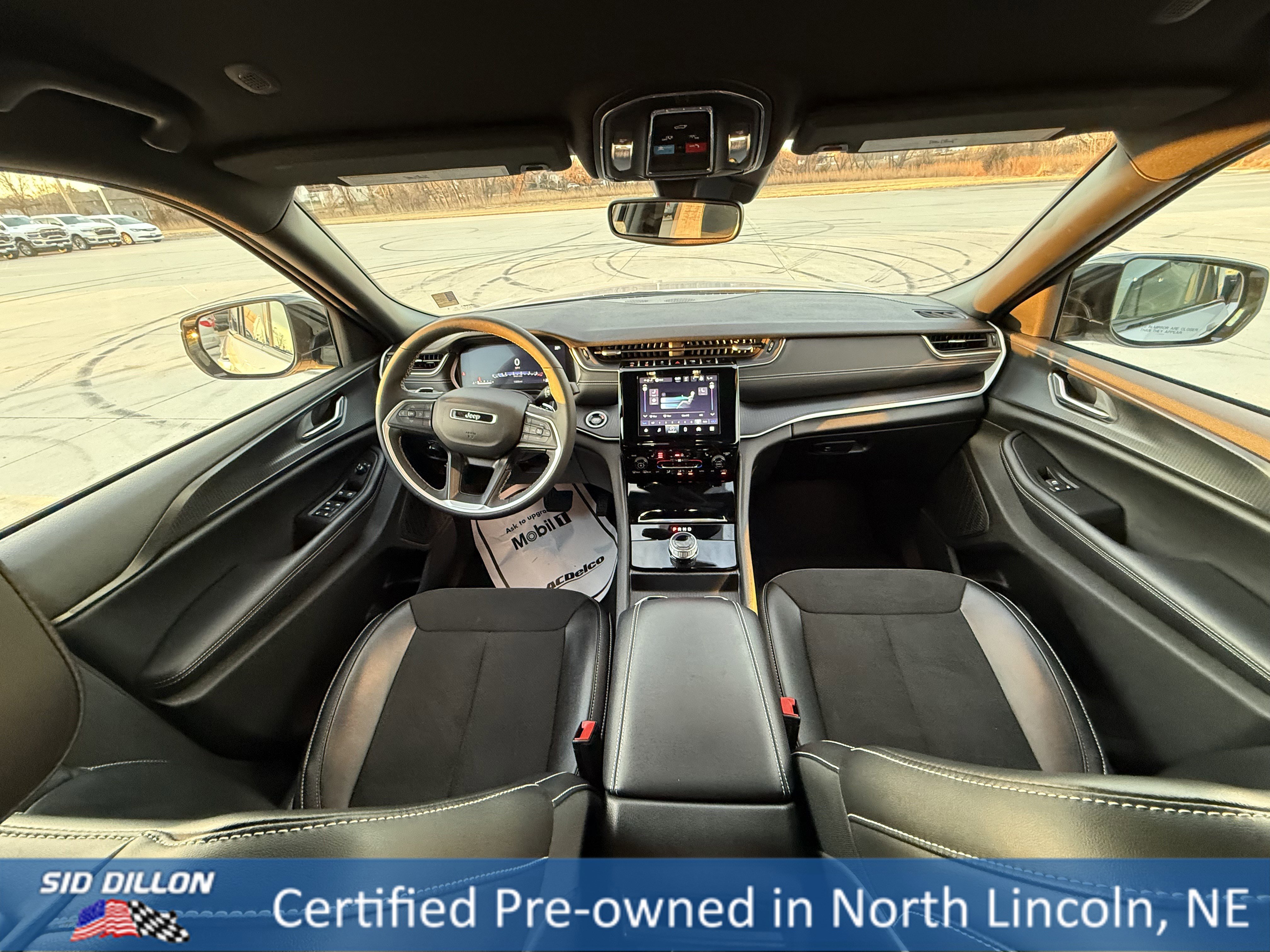 Used 2024 Jeep Grand Cherokee Altitude image 18