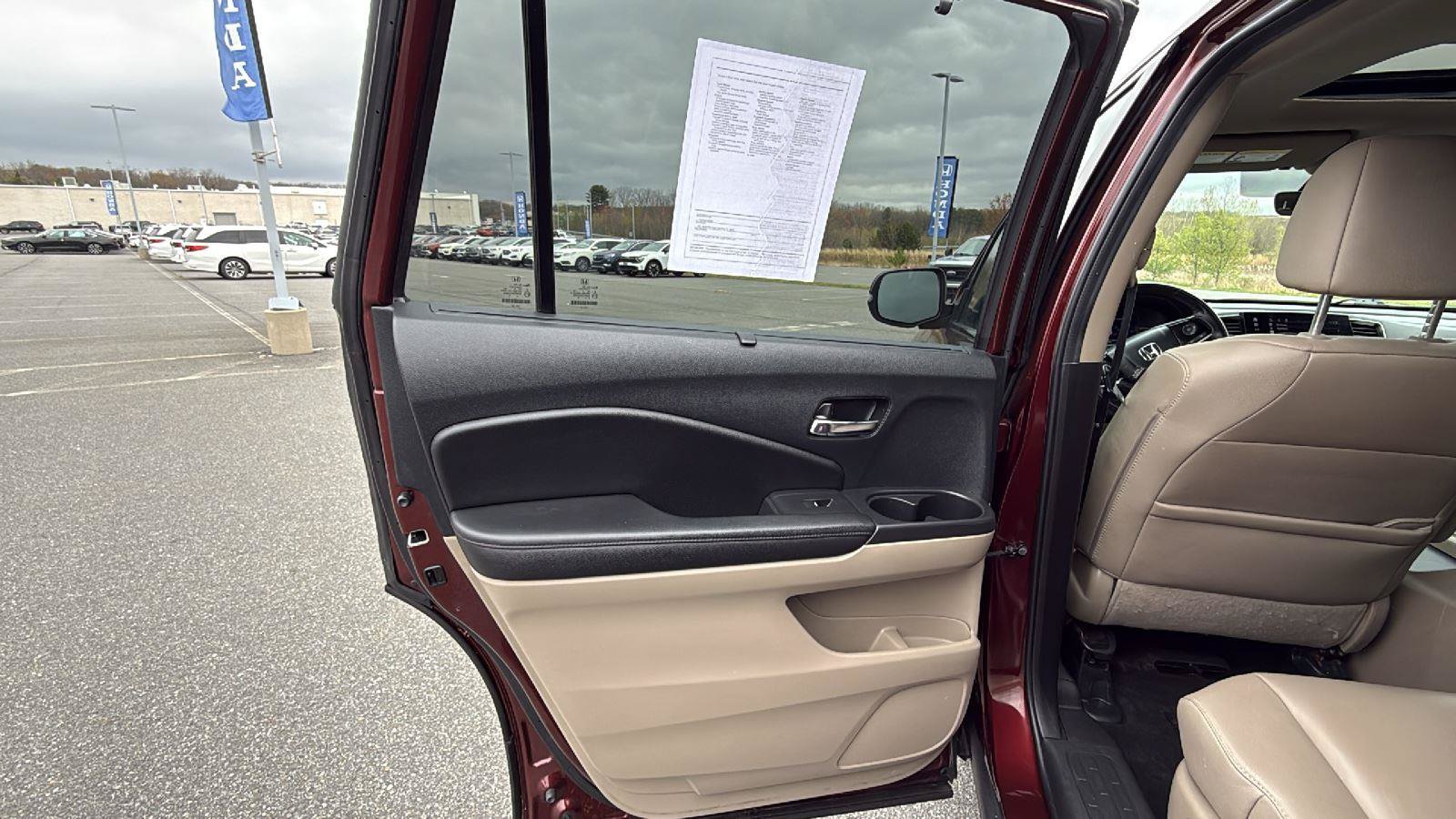 Used 2022 Honda Pilot Special Edition image 23