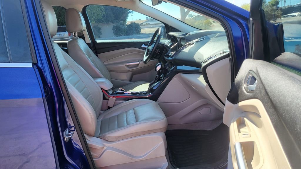 Used 2014 Ford Escape Titanium FWD image 19