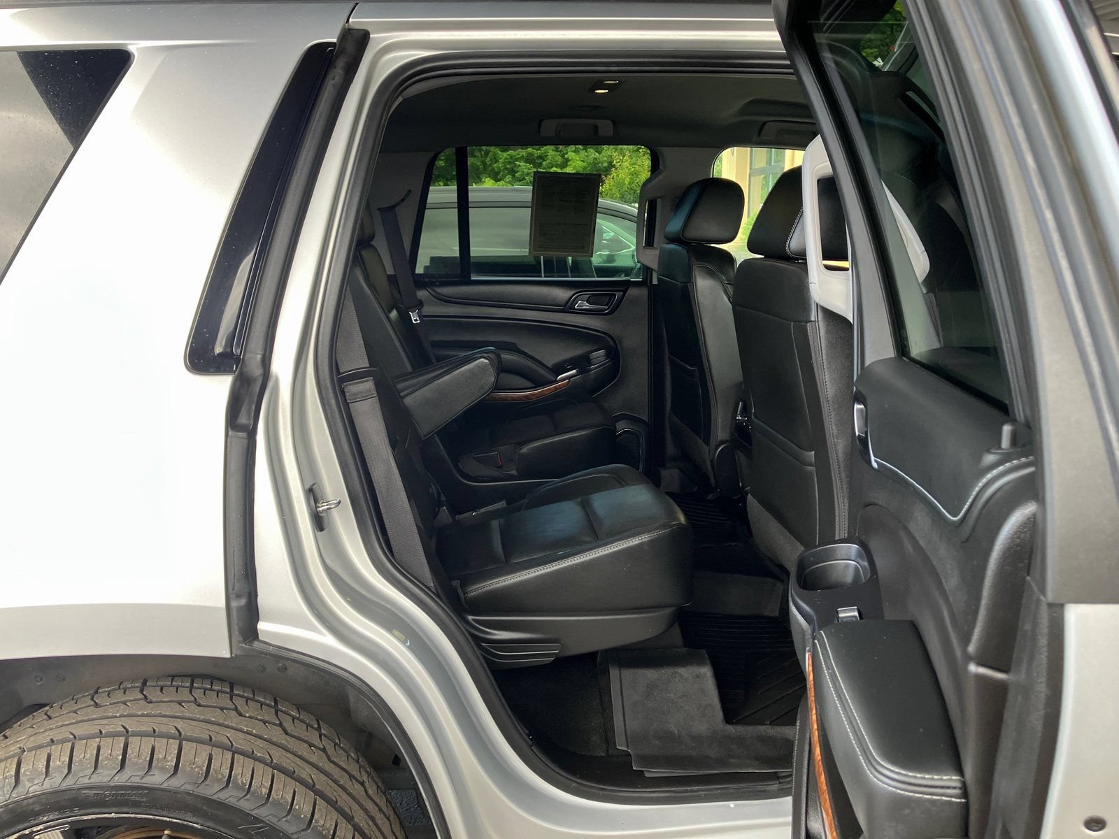 Used 2018 Chevrolet Tahoe Premier w/ RST 6.2L Performance Edition AWD/4WD image 20