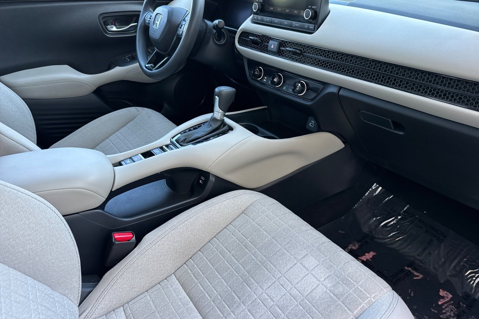 Used 2024 Honda HR-V LX image 33