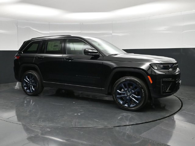 New 2026 Jeep Grand Cherokee Limited AWD/4WD image 3