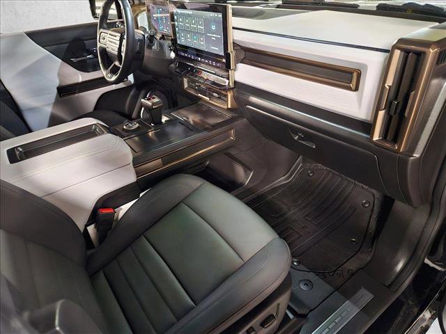 Used 2025 GMC Hummer EV 2X image 20