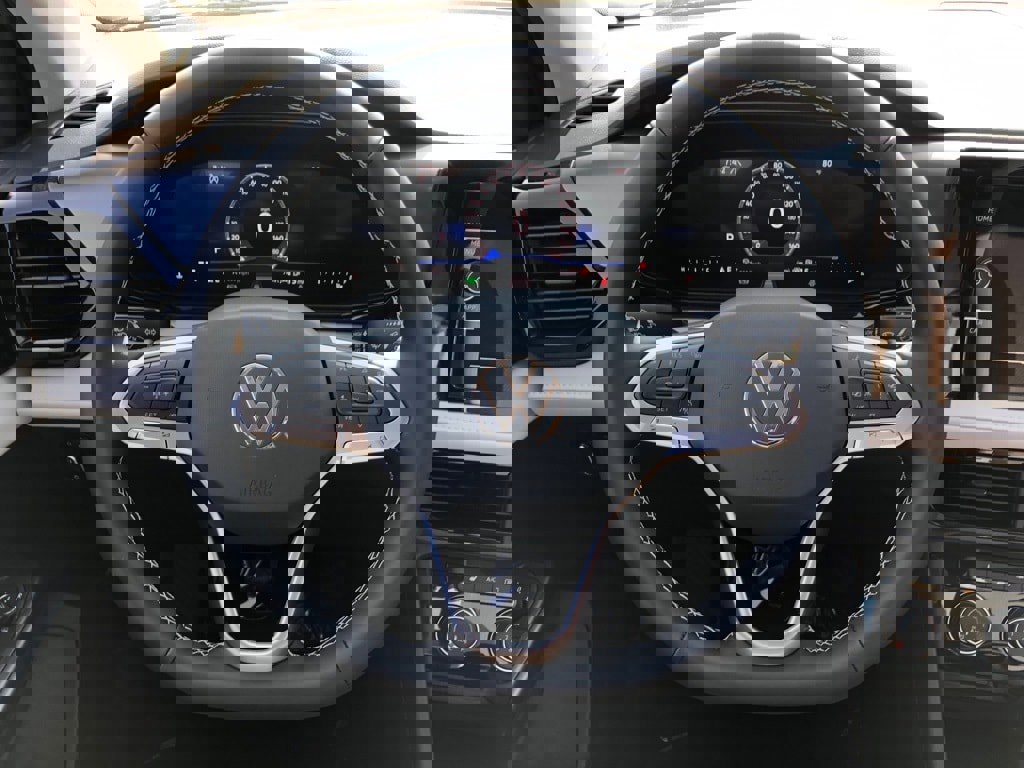 New 2025 Volkswagen Taos S image 17