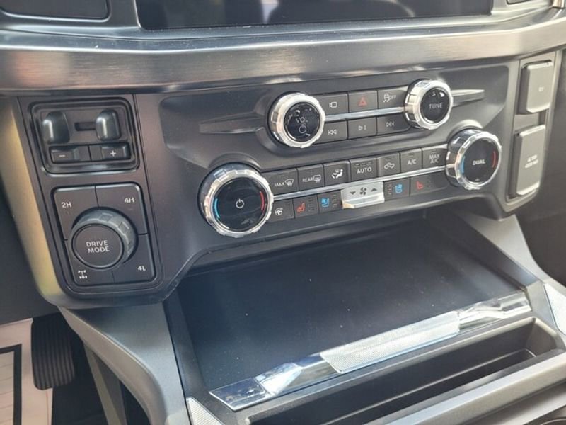 New 2025 Ford F350 Lariat w/ Chrome Package image 18