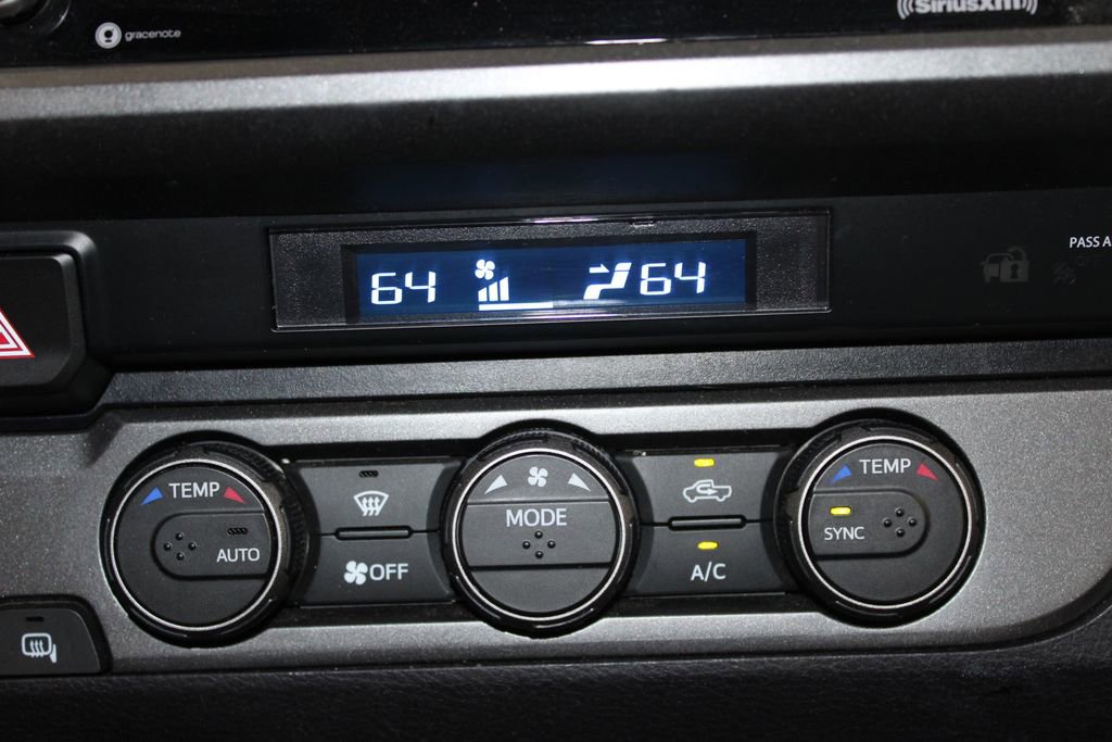 Used 2021 Toyota Tacoma TRD Off-Road image 27