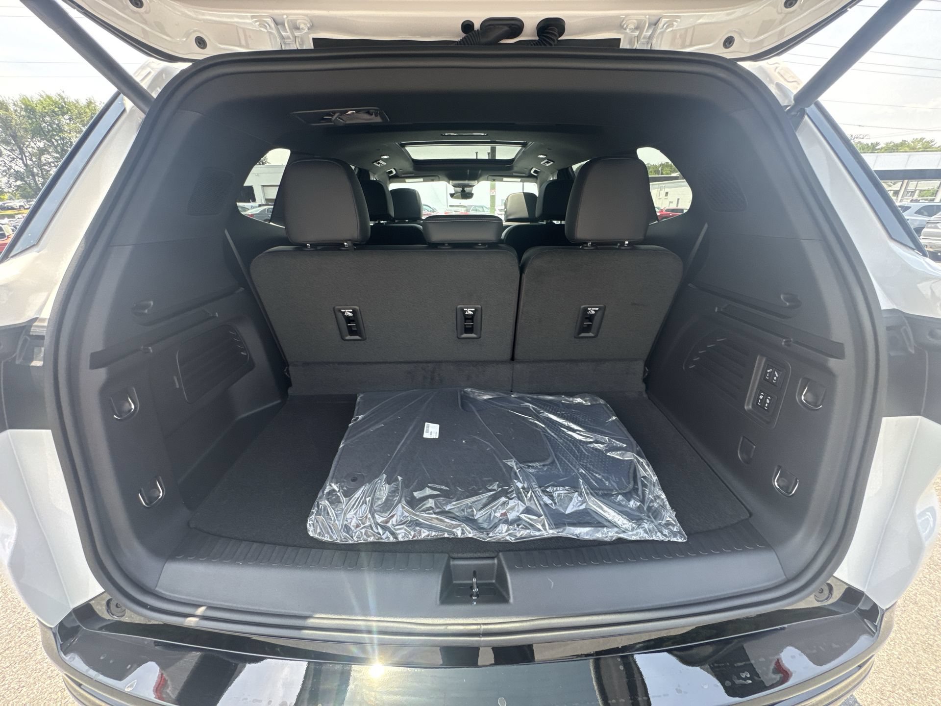 New 2026 Buick Enclave Sport Touring w/ Power Package AWD/4WD image 21