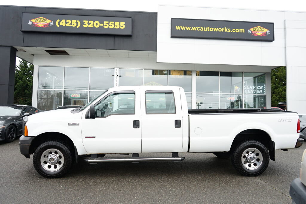 Used 2005 Ford F350 XL image 2