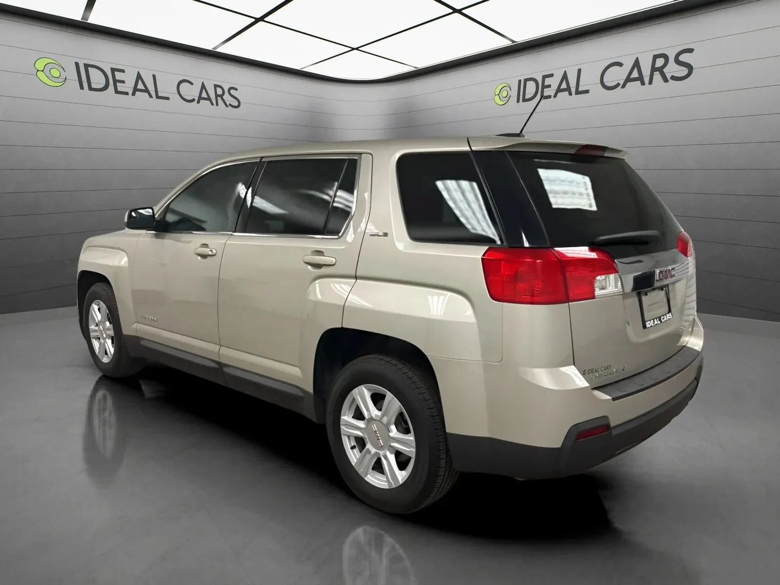 Used 2015 GMC Terrain SLE FWD image 7
