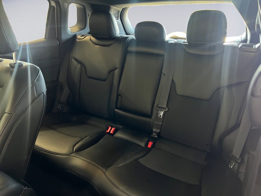 New 2026 Jeep Compass Latitude image 16