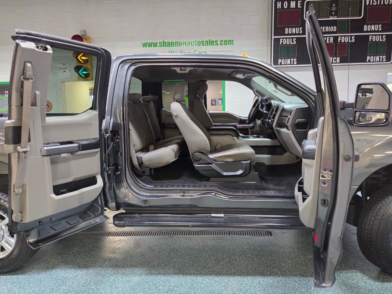 Used 2018 Ford F250 XLT w/ XLT Value Package AWD/4WD image 21