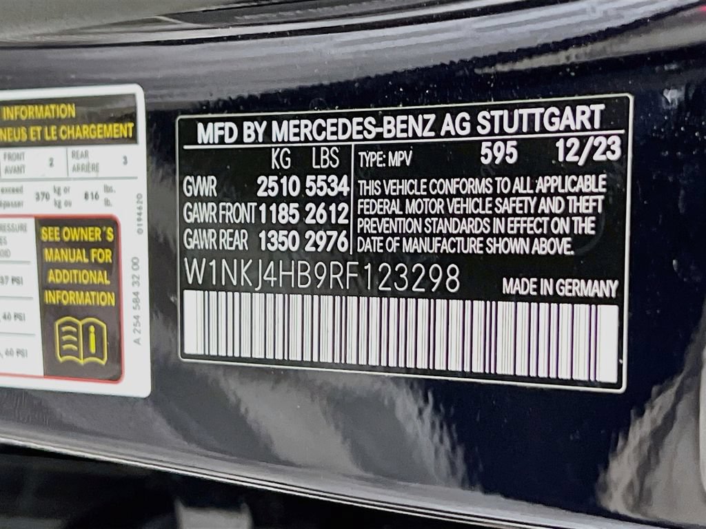 Used 2024 Mercedes-Benz GLC 300 4MATIC image 30