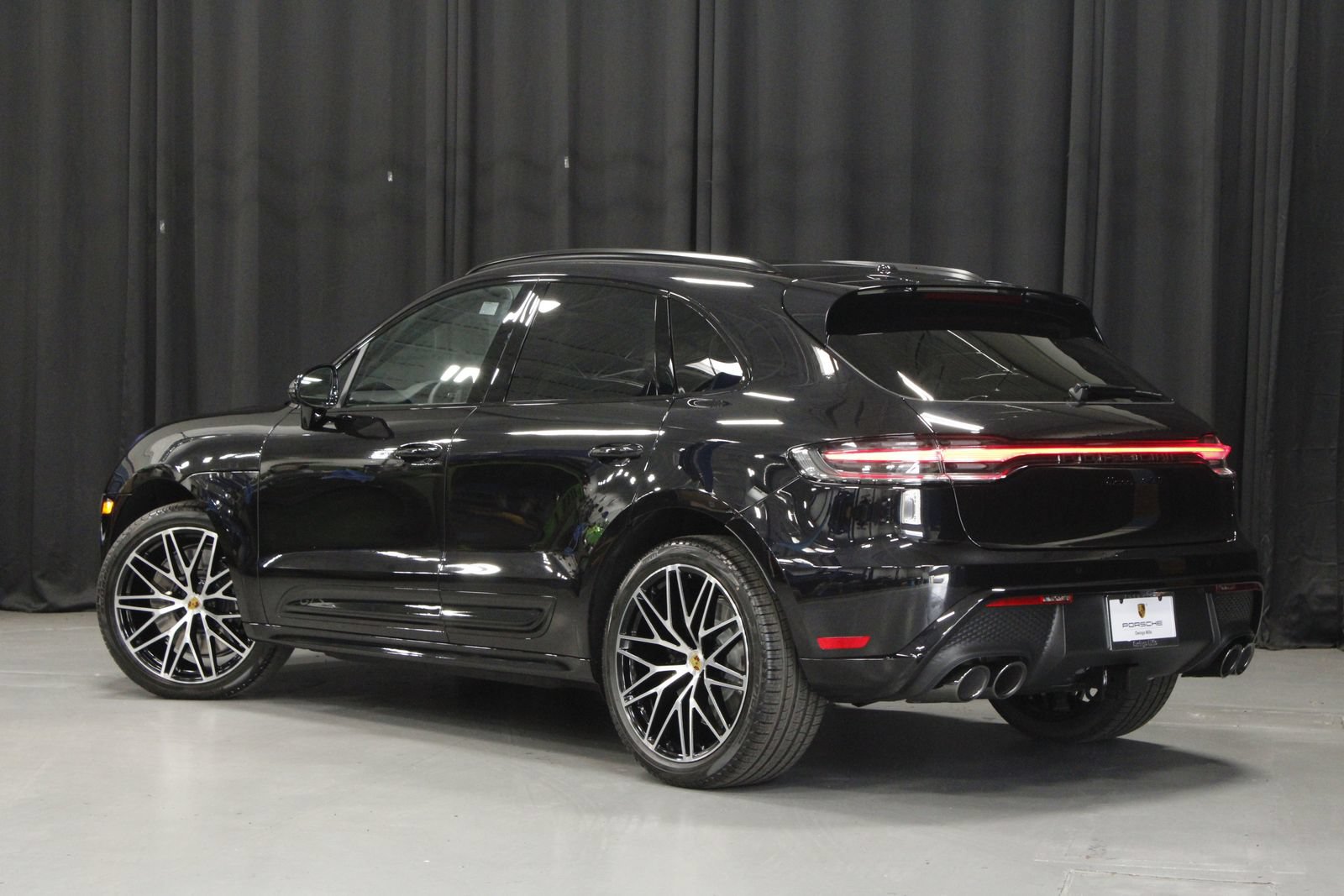 New 2026 Porsche Macan GTS AWD/4WD image 3