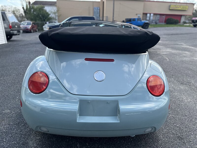Used 2005 Volkswagen Beetle GLS image 12