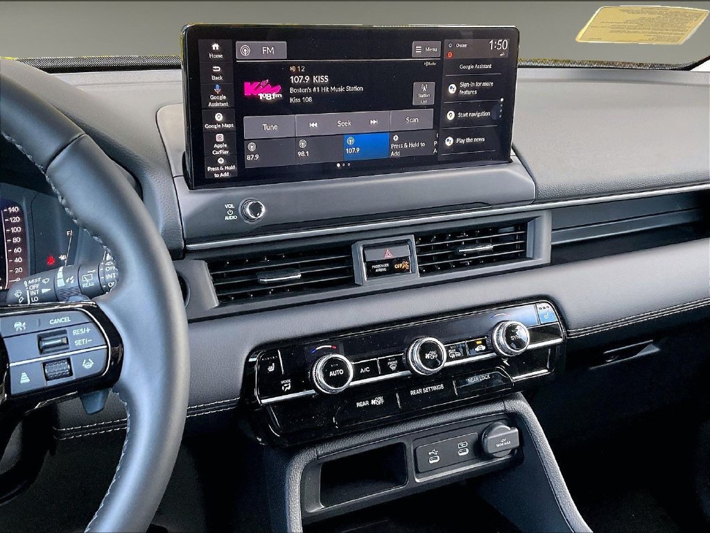 New 2026 Honda Pilot Touring image 13