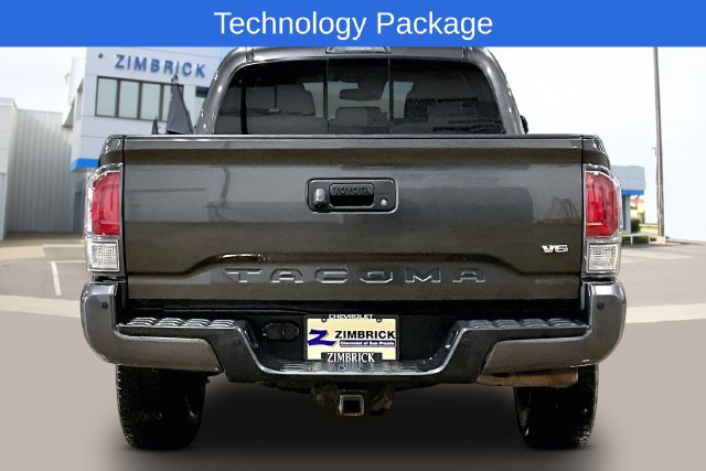 Used 2020 Toyota Tacoma TRD Off-Road w/ Technology Package AWD/4WD image 9