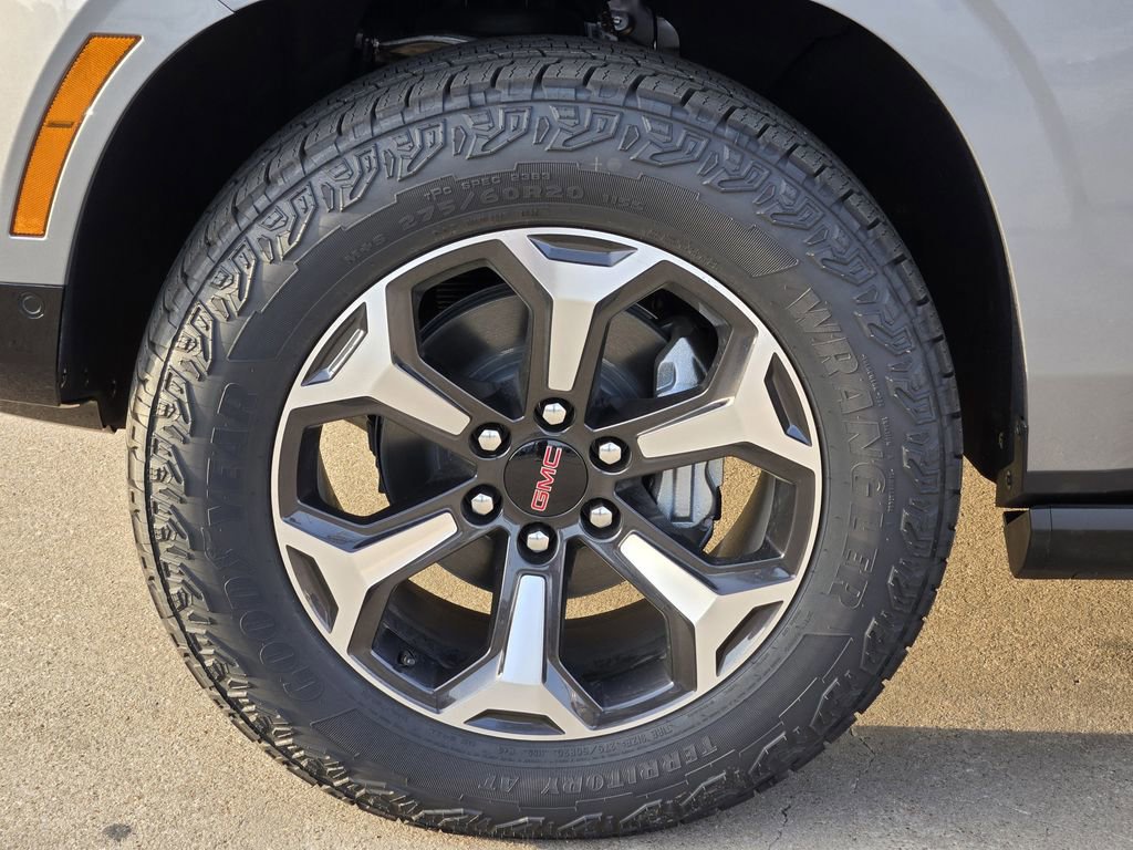 New 2026 GMC Yukon XL AT4 Ultimate w/ LPO, Floor Liner Package image 7