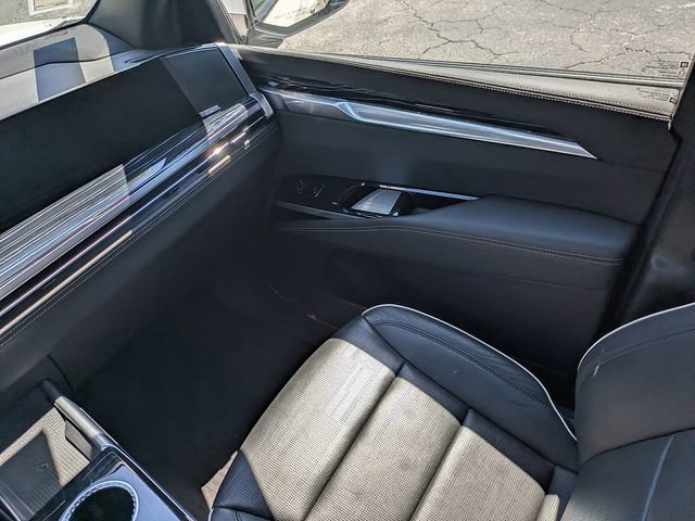 Certified 2025 Cadillac Escalade Sport w/ Touring Package AWD/4WD image 17
