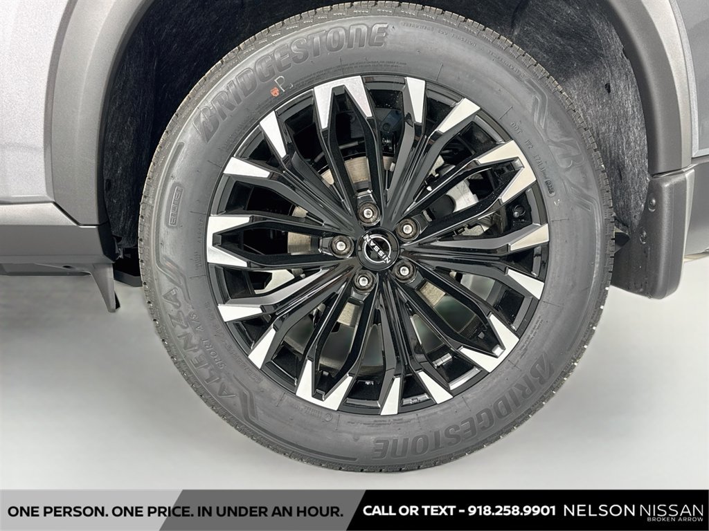 New 2026 Nissan Rogue Dark Armor FWD image 30