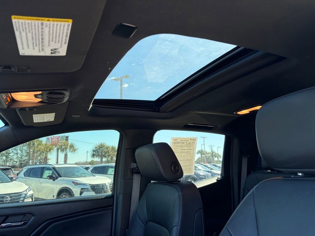 Used 2023 GMC Canyon Elevation w/ Elevation Premium Package image 22