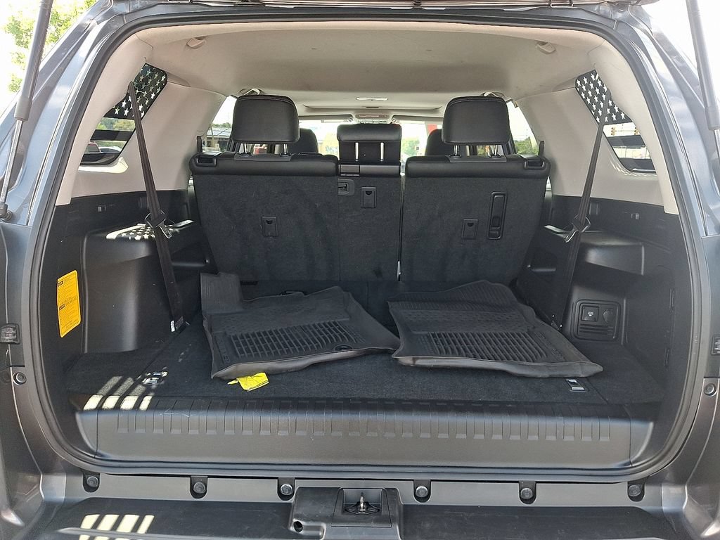 Certified 2021 Toyota 4Runner SR5 Premium w/ Moonroof Package AWD/4WD image 30