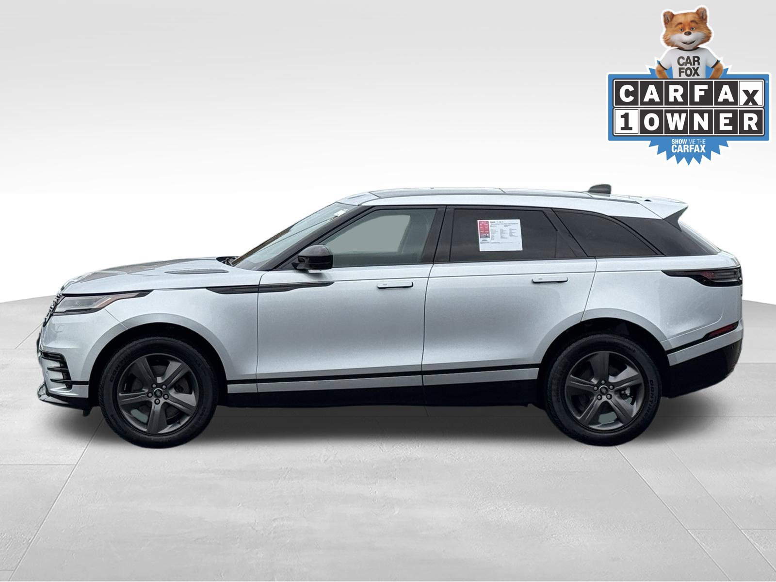 Used 2025 Land Rover Range Rover Velar Dynamic SE AWD/4WD image 8