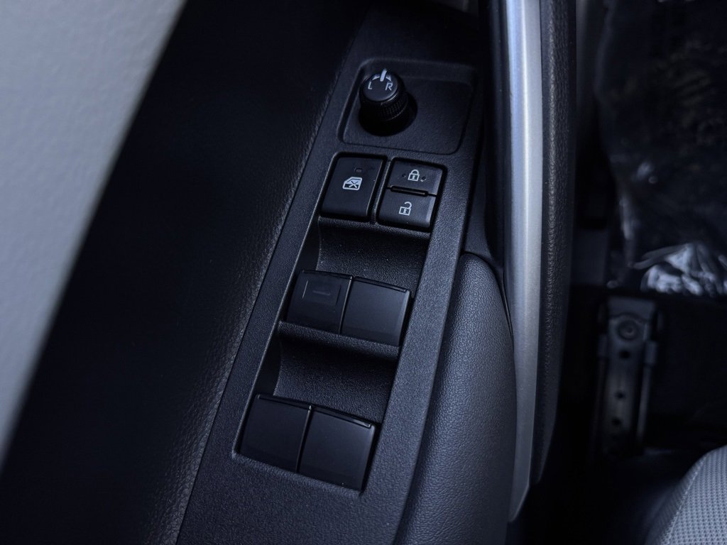 Certified 2023 Toyota Corolla Cross L image 28