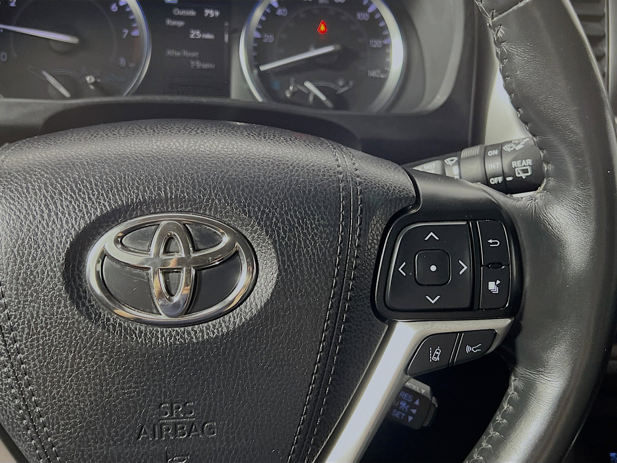 Used 2019 Toyota Highlander Limited Platinum image 20