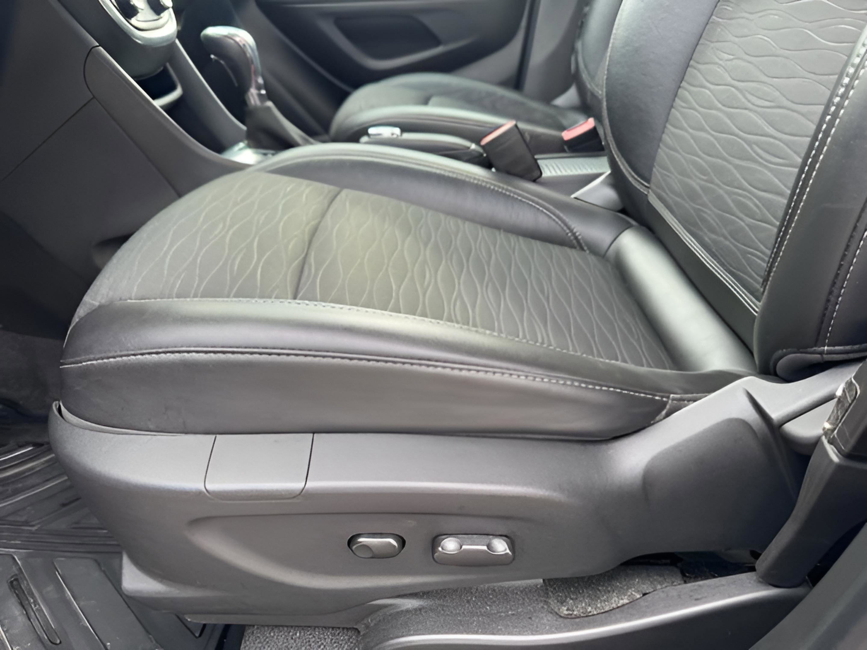 Used 2016 Buick Encore Convenience FWD image 20