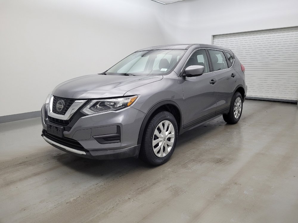 Used 2019 Nissan Rogue S image 2