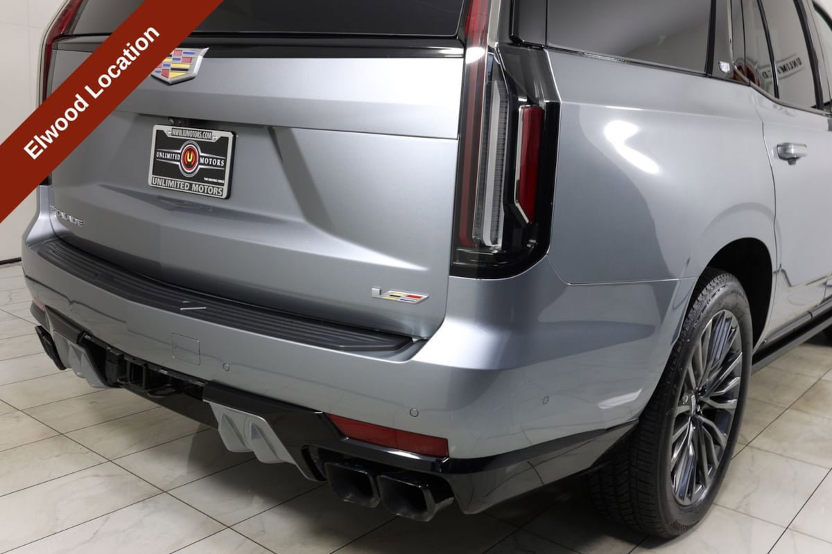 Used 2023 Cadillac Escalade V AWD/4WD image 46