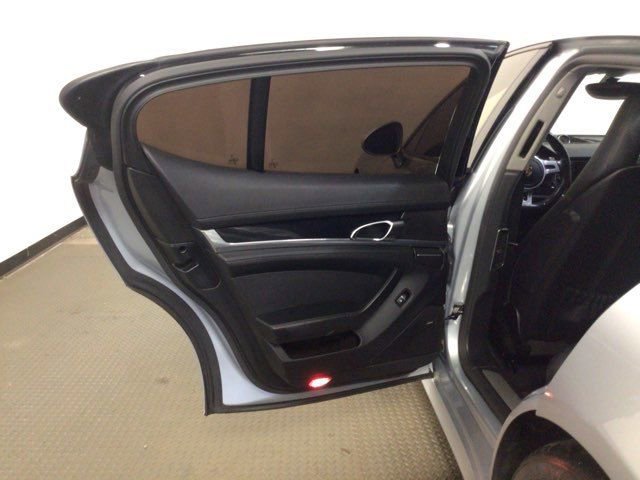 Used 2016 Porsche Panamera Edition image 11