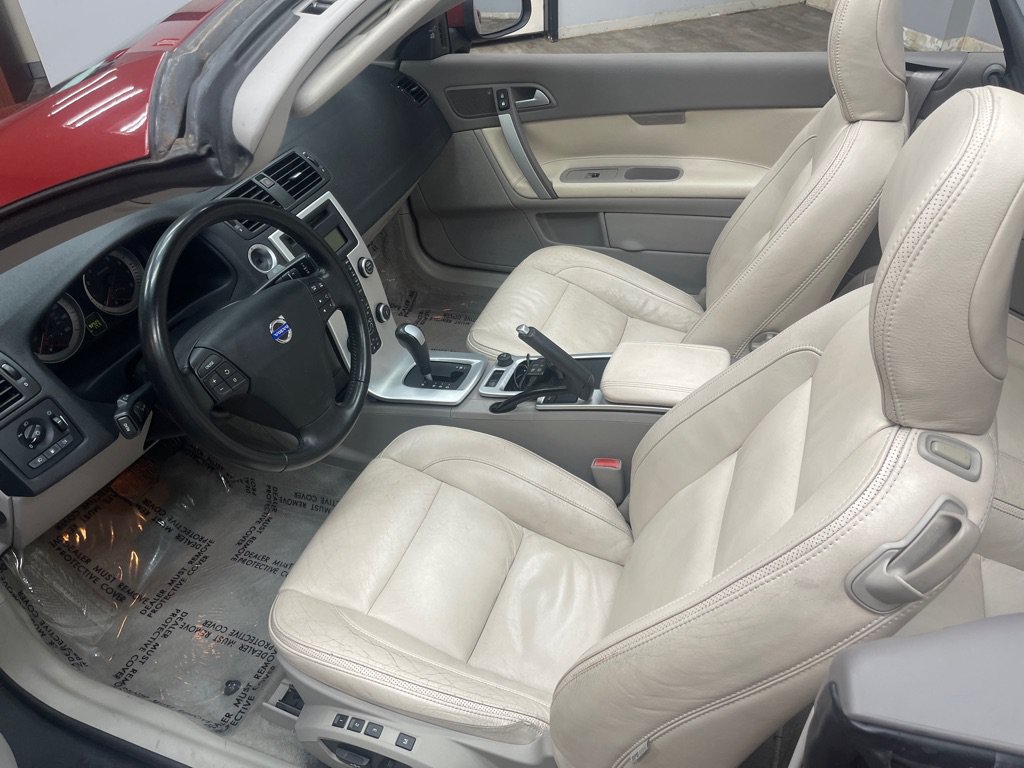 Used 2011 Volvo C70 T5 w/ Convenience Pkg FWD image 23