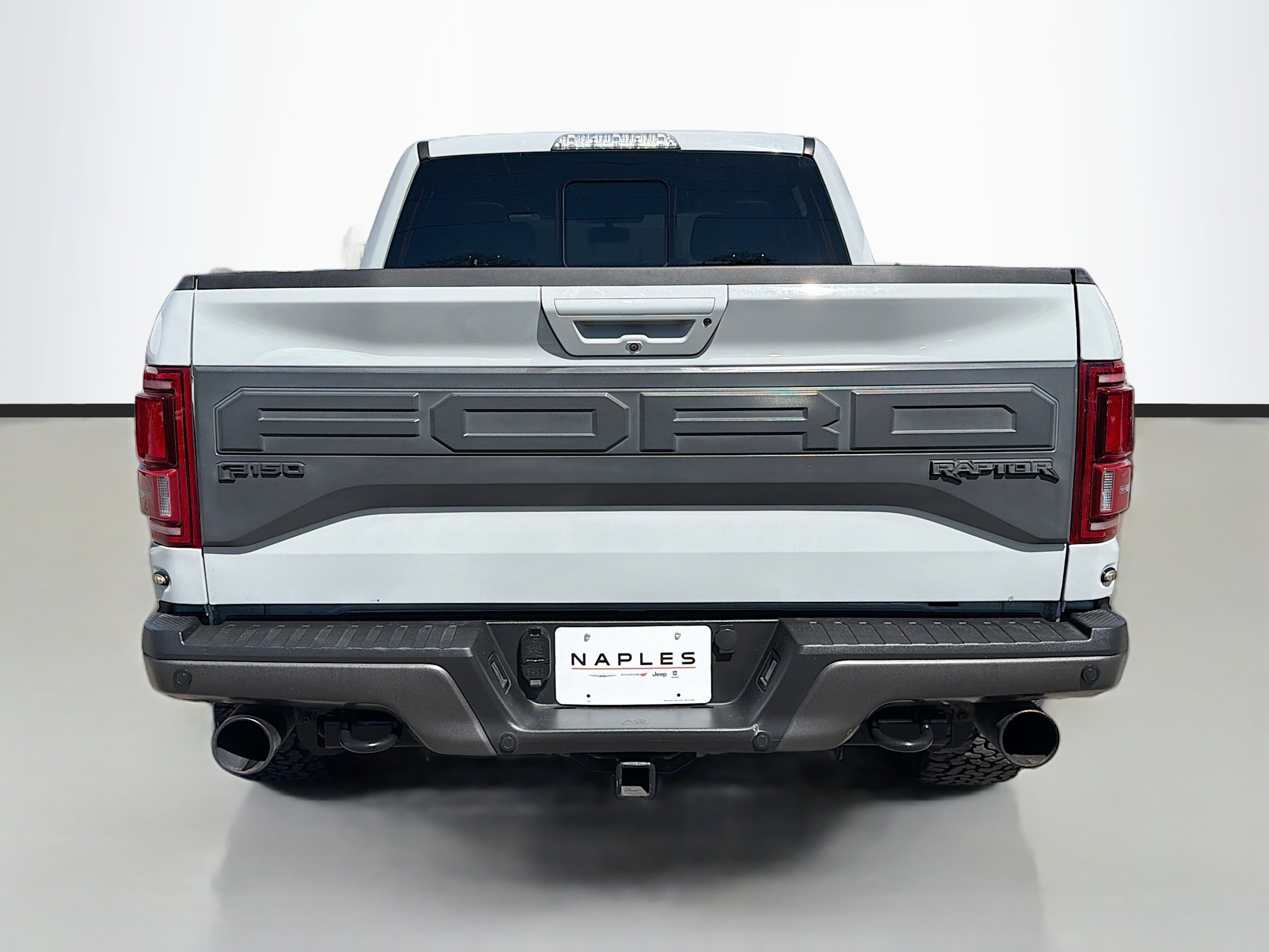 Used 2017 Ford F150 Raptor w/ Equipment Group 802A Luxury image 4