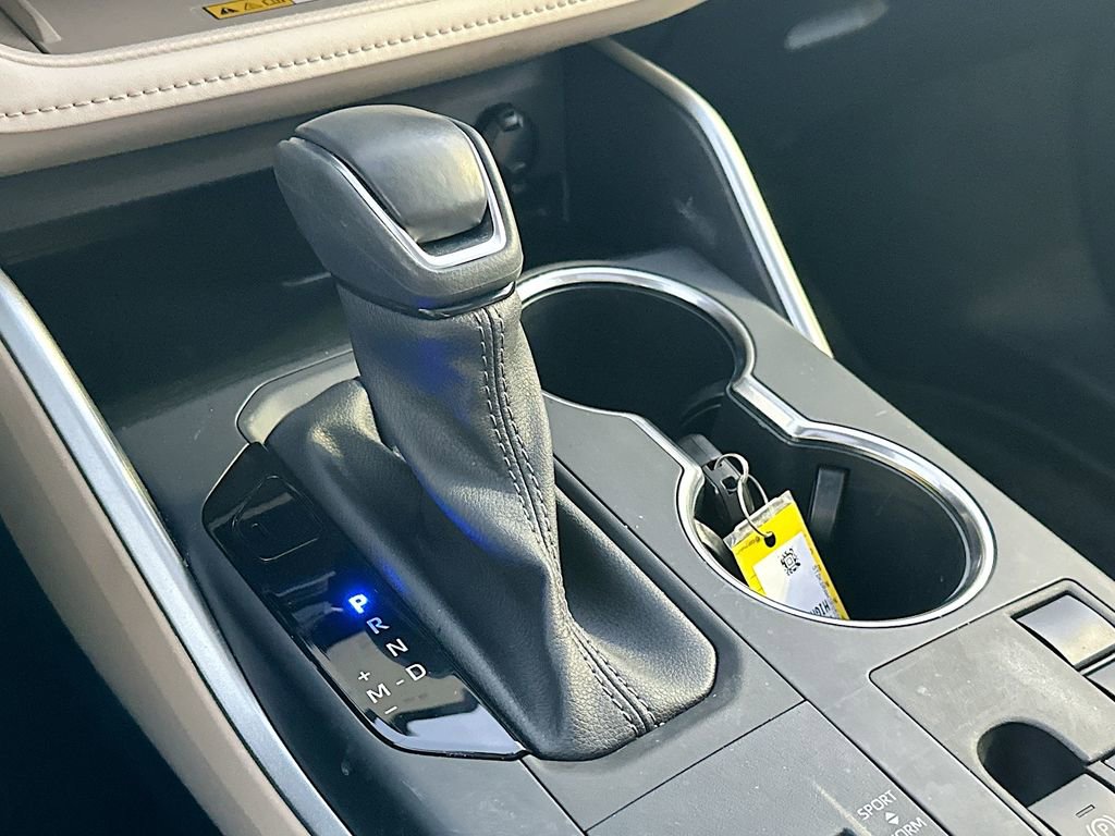 Used 2024 Toyota Highlander XLE image 22