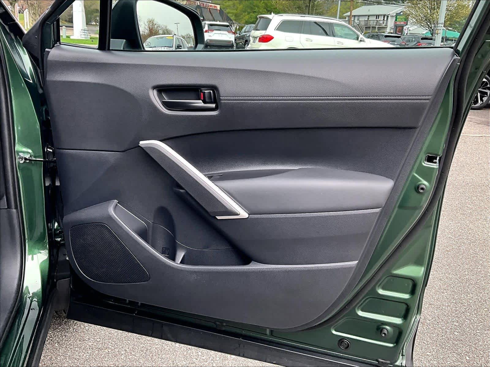 Used 2026 Toyota Corolla Cross LE w/ Moonroof Package image 12