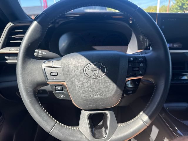 Used 2026 Toyota Crown AWD/4WD image 17