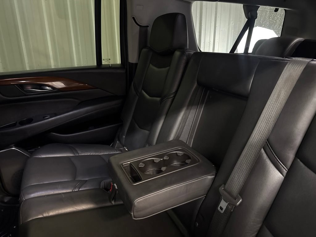 Used 2018 Cadillac Escalade ESV Luxury RWD image 13