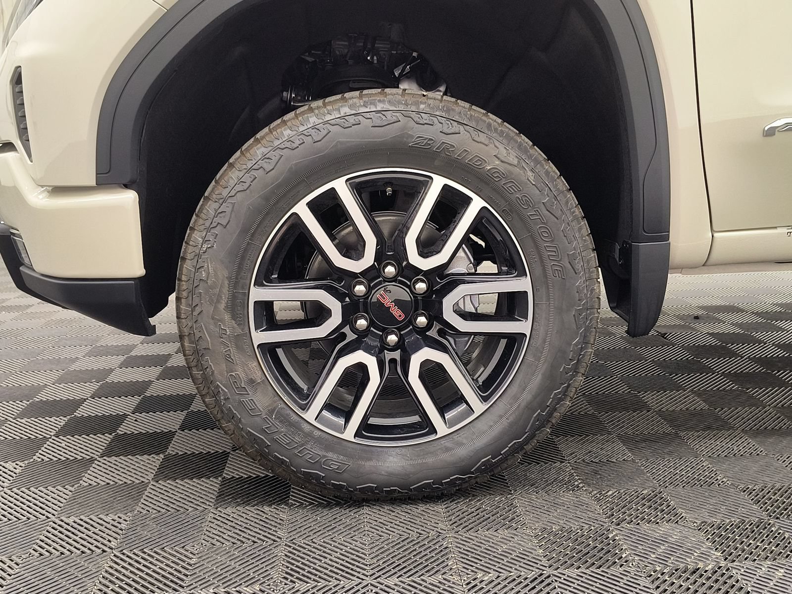 New 2026 GMC Sierra 1500 AT4 w/ Technology Package AWD/4WD image 11