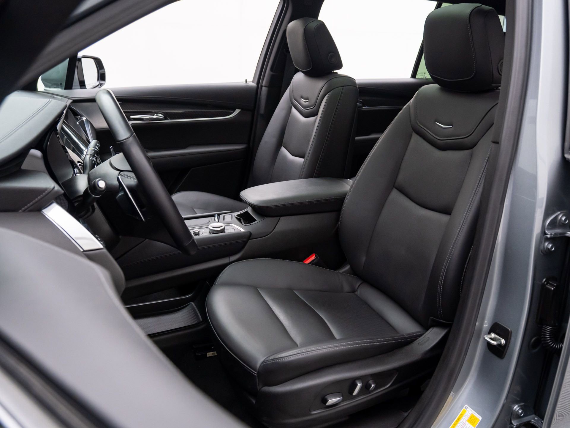 Certified 2024 Cadillac XT6 Sport w/ Technology Package image 18